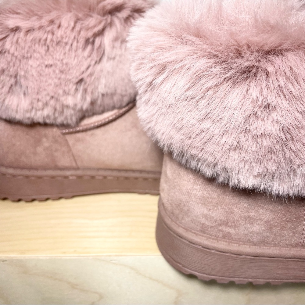 NWT 7.5, 8 light pink fuzzy fur booties - Picture 8 of 10